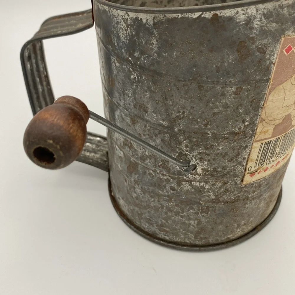 VTG Brownwell 3 cup tin crank flour sifter rustic farmhouse kitchen decor patina